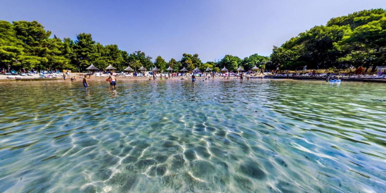 Bungalow Vice With Pool Pakoštane Exterior foto